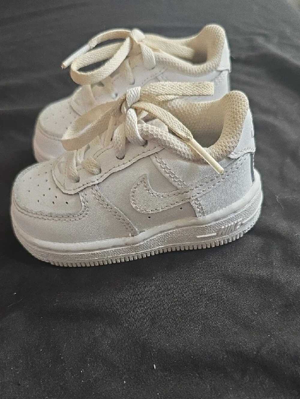 Nike Kids White Low-Top Sneakers with Swoosh